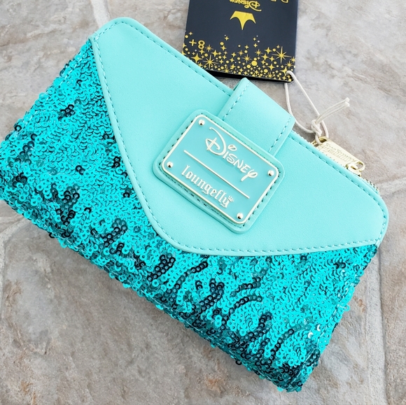 Disney Loungefly Jazmin Sequin Wallet - Picture 2 of 4